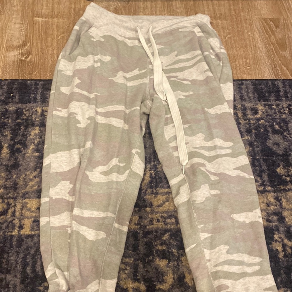 American Eagle Sweatpants